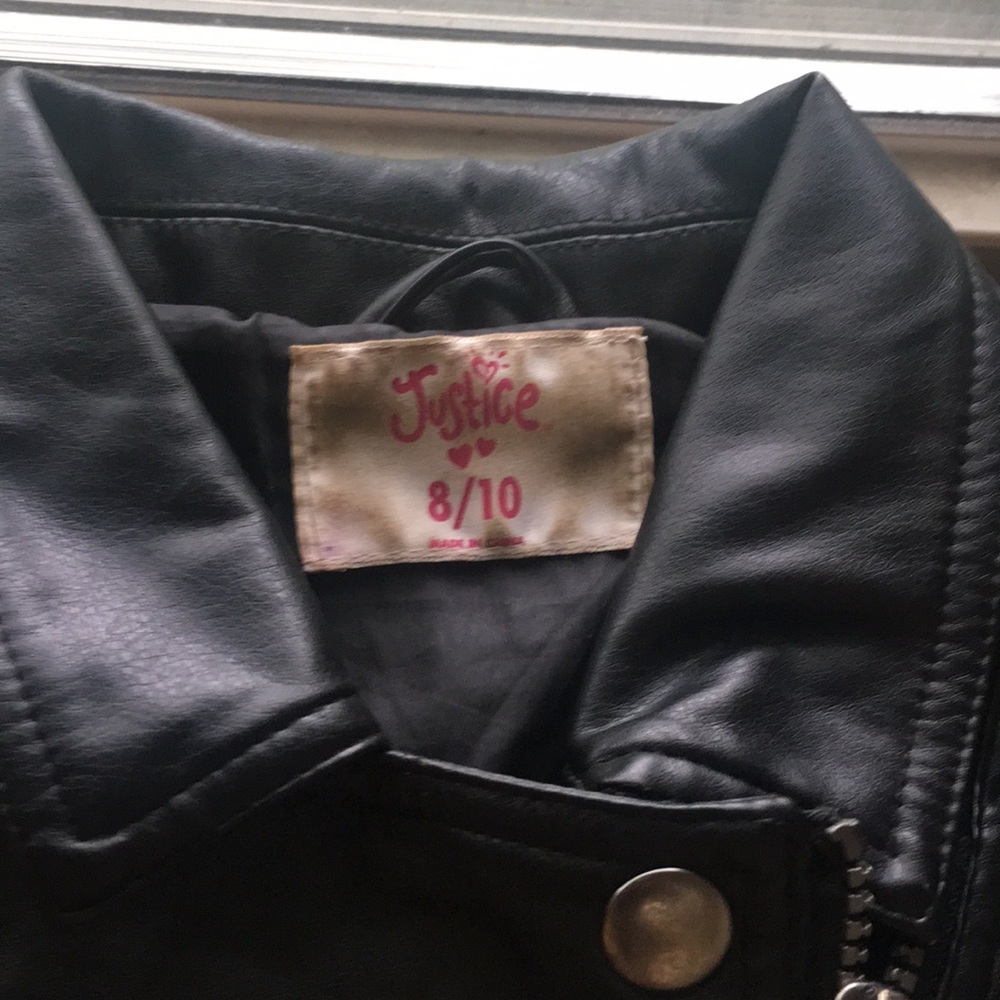 Leather jacket - Picture 2 of 4